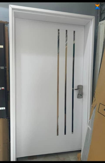 Ivory Tri-Line Minimalist Door — Doors