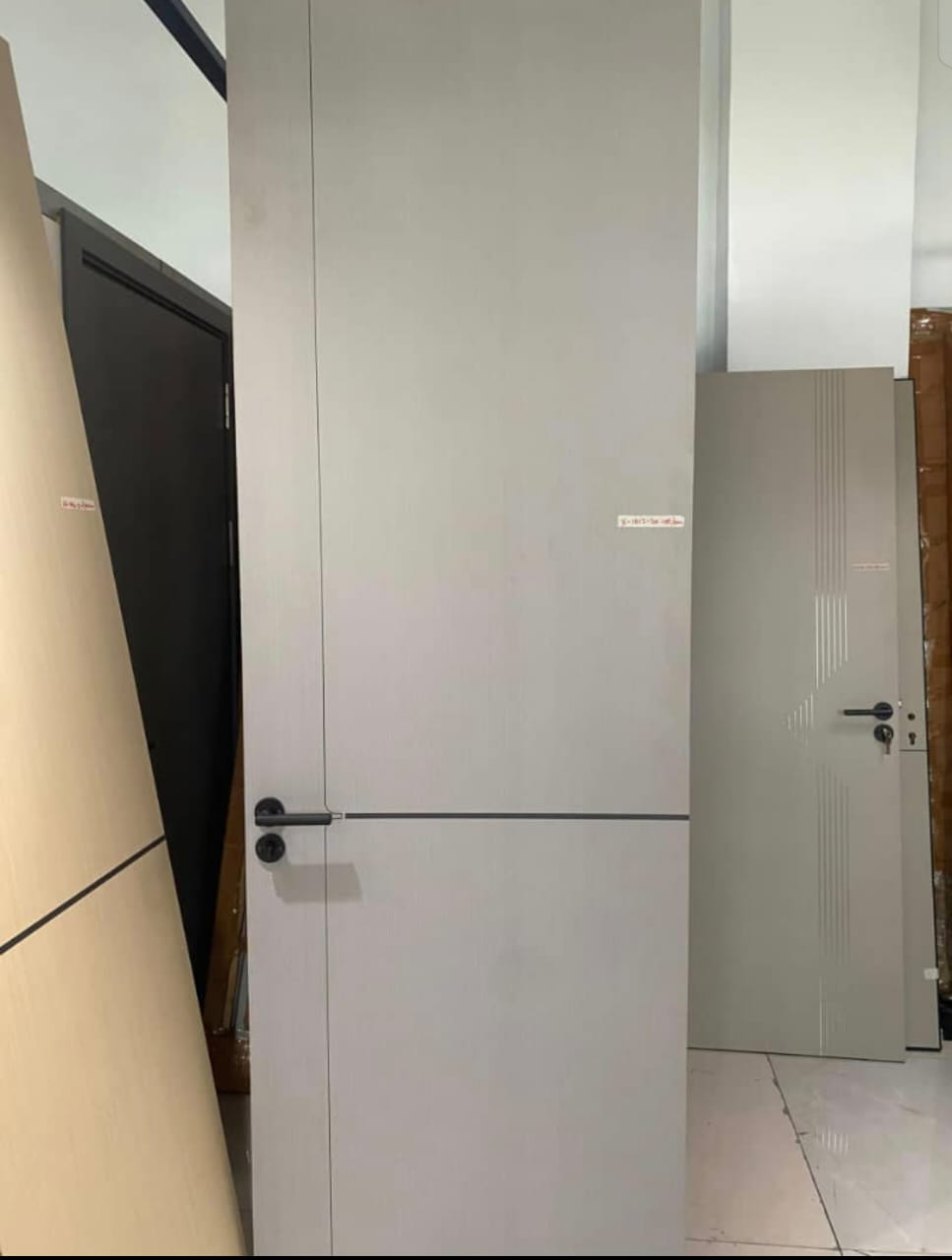 Pearl Grey Executive Door — Doors