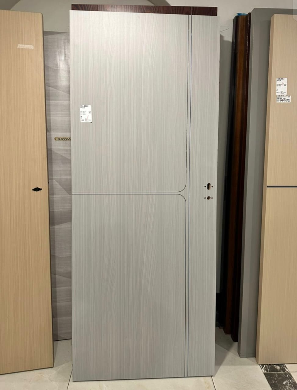 Frosted Linea Curve Door — Doors